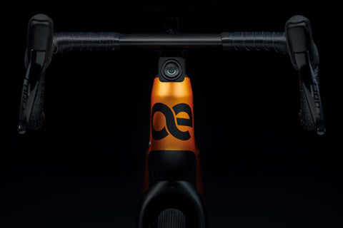 Cyklær E-Gravel mit Streetwear-Kit